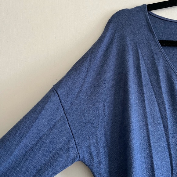 *Blue* Aritizia Wilfred Free Gail Dress Knit V-Neck (Blue Colour) - Picture 2 of 7